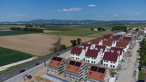 50 Hektar jeden Tag: Siedlung und Verkehr verbrauchen immer noch neue Fl&auml;chen.