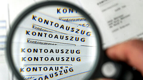 Kreditinstitute und Finanzunternehmen müssen in begründeten Fällen Auskünfte geben über Konten, Konteninhaber, Geldbewegungen und Geldanlagen.