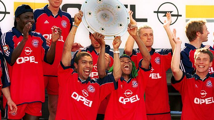 Sie alle sind am Sonntag beim Legenden-Derby dabei: Samuel Kuffour, Michael Tarnat, Giovane Elber und Paulo Sergio (v.l.). Klicken Sie sich in der Bilderstrecke durch den gesamten Legenden-Kader des FC Bayern.