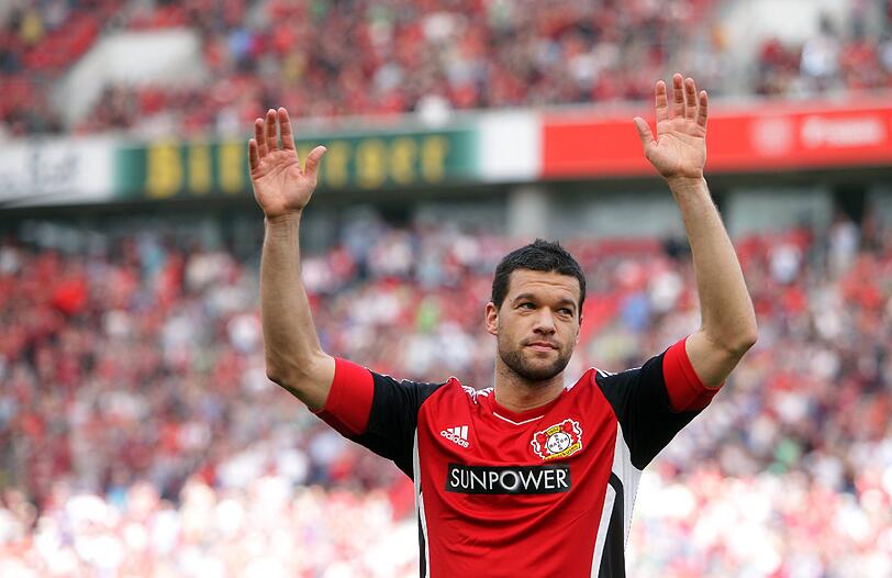 Letzte Station seiner Karriere: Ballack spielt bis Sommer 2012 bei Bayer Leverkusen.