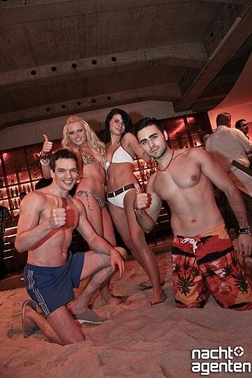 "New Year?s Eve on the Beach" im Beach 38°. Noch mehr Fotos gibt es unter: www.nachtagenten.de.