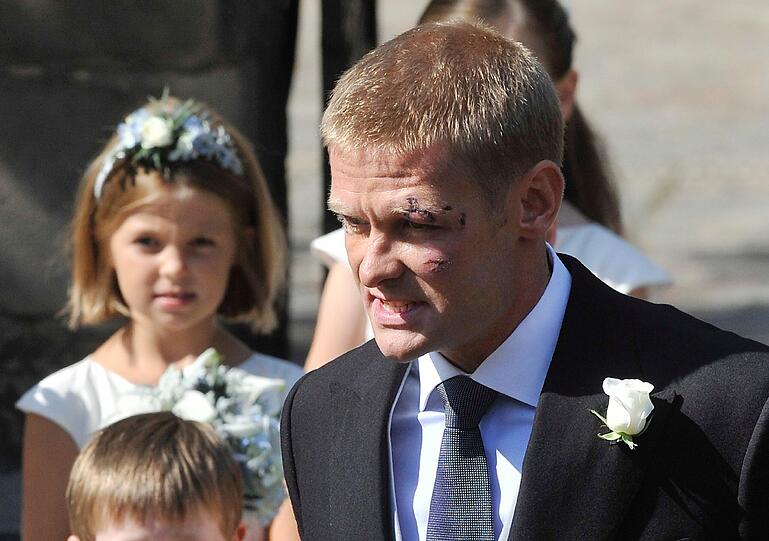 Queen-Enkelin Zara heiratet in Schottland: Die Bilder