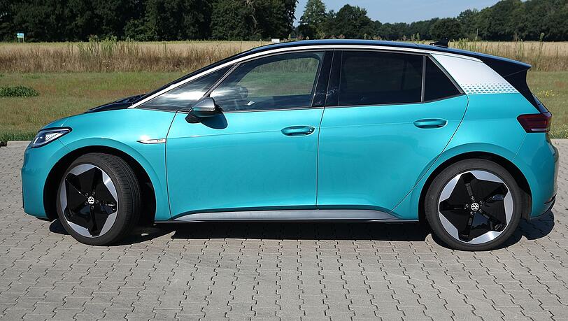 Der ID.3 im Golf-Format bietet bis zur Rücksitzlehne mehr Platz als ein Passat Variant. Der ID.3 im Golf-Format bietet bis zur Rücksitzlehne mehr Platz als ein Passat Variant.