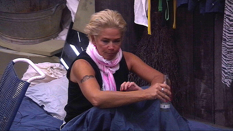 Claudia Effenberg findet blöd, dass sie in den Keller muss. Die Bilder...