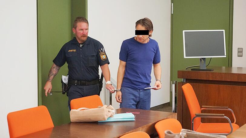 Der 28-Jährige Angeklagte steht vor Gericht.