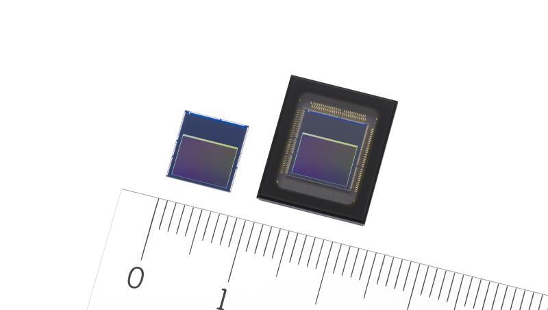 Die neuen Bildsensoren von Sony, IMX500 (l) und IMX501. Die neuen Bildsensoren von Sony, IMX500 (l) und IMX501.