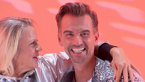 Das "Verstehen Sie Spaß?"-Team um Barbara Schöneberger spielt Florian Silbereisen einen Streich.