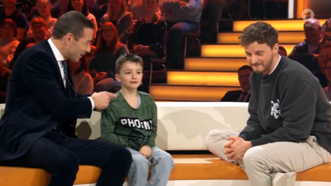 Tommi Schmitt schoss sich mit einem flapsigen Spruch bei "Klein gegen Groß" ins Aus.