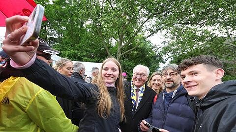 Es war Zeit für Selfies mit dem Bundespräsidenten Es war Zeit für Selfies mit dem Bundespräsidenten