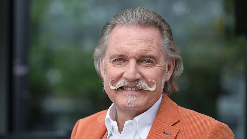 Im Anschluss an die Filme schenkt Ingo Len&szlig;en auch den Zuschauern ein offenes Ohr. (Archivbild)