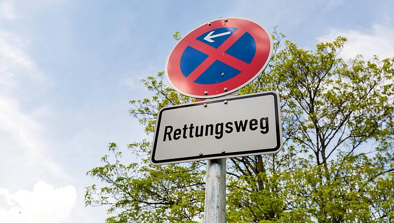 Im Notfall ist somit für Rettungskräfte womöglich kein Durchkommen. Im Notfall ist somit für Rettungskräfte womöglich kein Durchkommen.