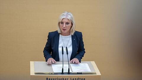 Bayerns Arbeitsministerin Ulrike Scharf (CSU) lobte das neue Gesetz.