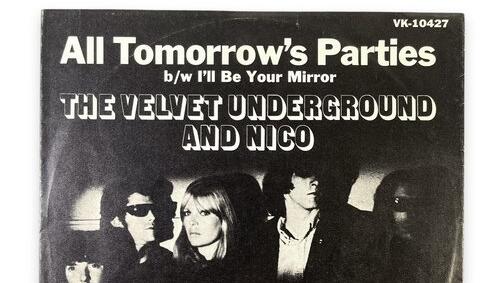 Eine der stilpr&auml;gendsten Deb&uuml;tsingles erschien ebenfalls 1966 von The Velvet Underground and Nico.