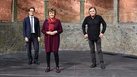 Das Direktorium der Salzburger Festspiele: Lukas Crepaz, Helga Rabl-Stadler und Markus Hinterhäuser (v. li.) in der Felsenreitschule.