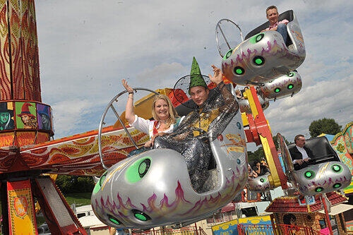 Eine von vielen Neuheiten auf dem Volksfest ist der &bdquo;Hexentanz&ldquo;.