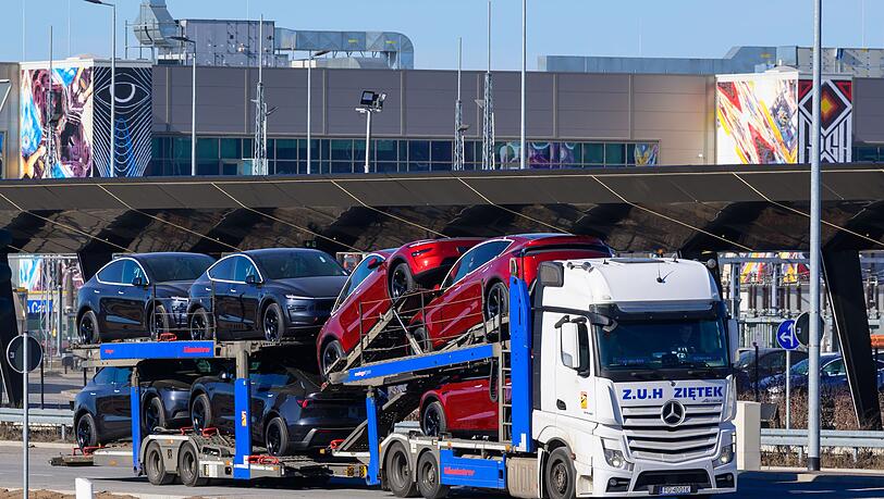 Tesla hatte im vergangenen Jahr mit Absatzr&uuml;ckg&auml;ngen zu k&auml;mpfen. (Archivbild)