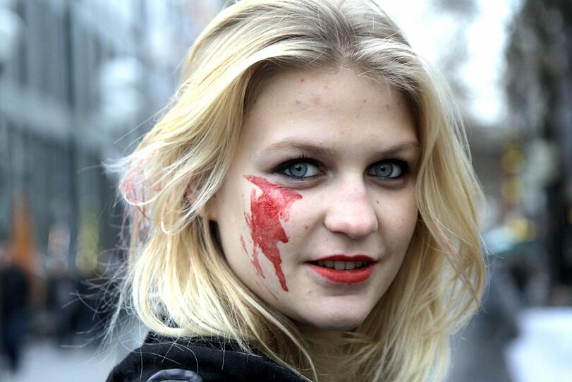 Julia Mandoki, die Tochter von Musiker Leslie.