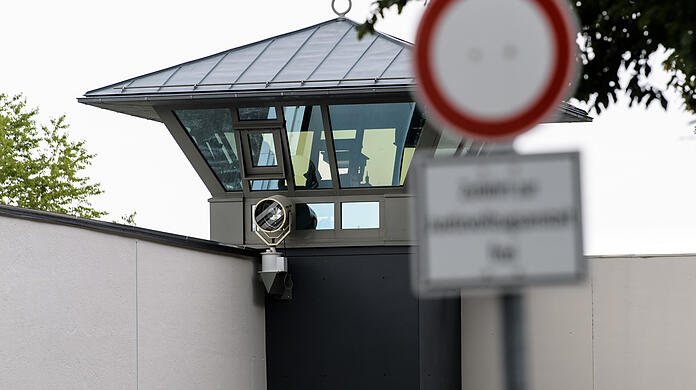 Der Tatverdächtige floh aus Stadelheim, wurde aber wenig später wieder erwischt. (Symbolbild)