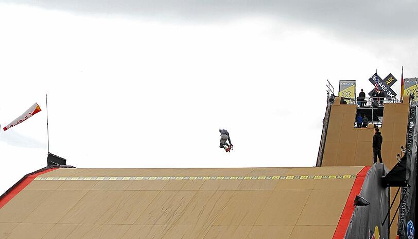Verrückte Tricks und aberwitzige Flugeinlagen. Die spektakulärsten Bilder von den X-Games 2013 zum Durchklicken.