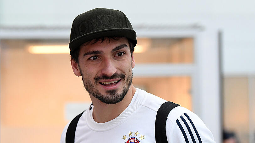 Mats Hummels am Flughafen.