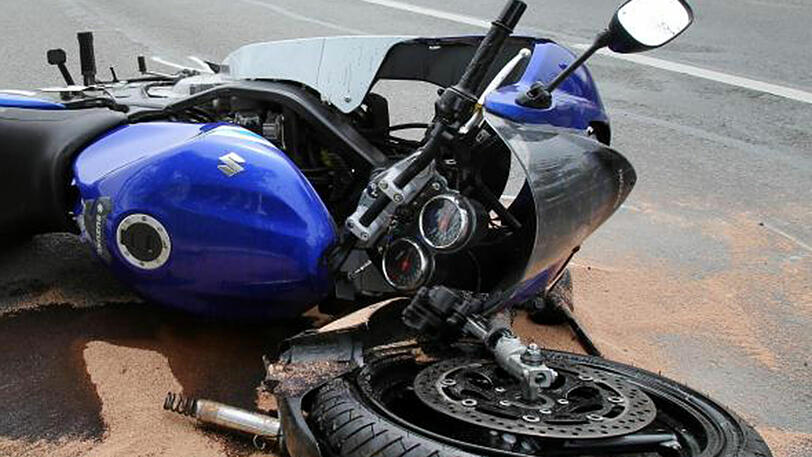 Ein Motorradfahrer stürzte ohne Fremdeinwirkung und verletzte sich dabei. (Symbolfoto)
