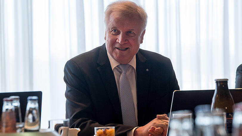 Ein letztes Mal die Runde eröffnen. Am Mittwoch wird Horst Seehofer Bundesinnenminister.