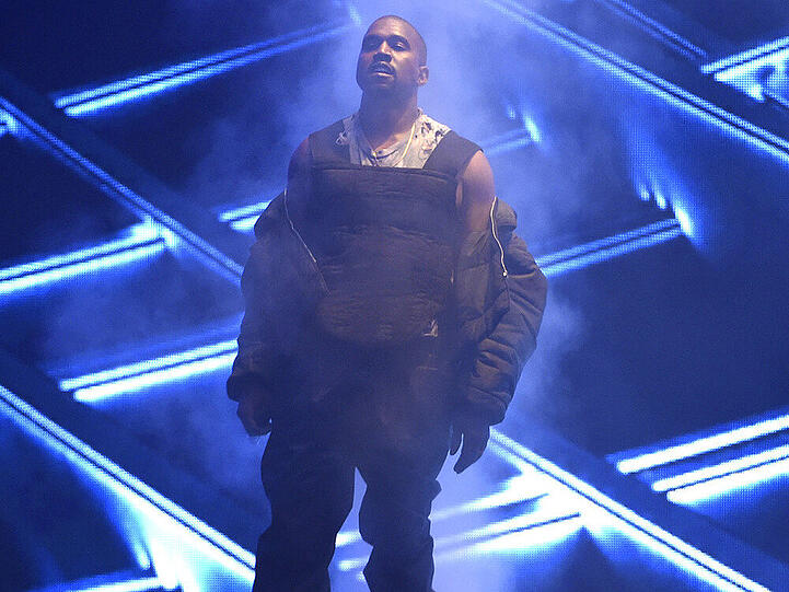 Kanye West ließ sich bei den Billboard Music Awards von den Buh-Rufen nicht aus der Ruhe bringen