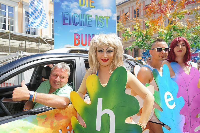 Deutsche-Eiche-Wirt Dietmar Holzapfel beim CSD 2016 in München. (Archivbild)