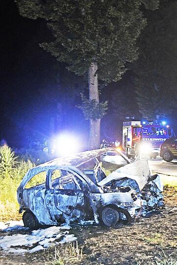 Die Bilder vom schrecklichen Frontal-Crash bei Oberschleißheim.