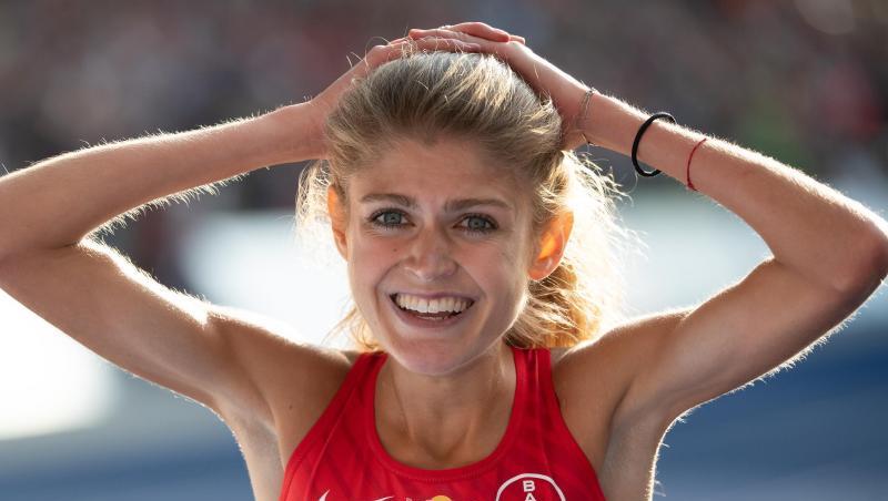 Konstanze Klosterhalfen hat bei der DM in Berlin einen neuen deutschen Rekord über 5000 Meter aufgestellt. Konstanze Klosterhalfen hat bei der DM in Berlin einen neuen deutschen Rekord über 5000 Meter aufgestellt.