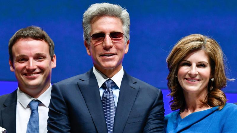 Jennifer Morgan lenkt ab sofort die Geschicke gemeinsam mit Christian Klein. SAP-Chef McDermott (M.) ist überraschend zurückgetreten.