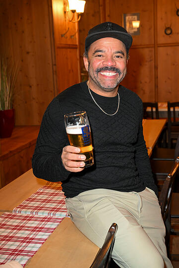 Simon Pearce