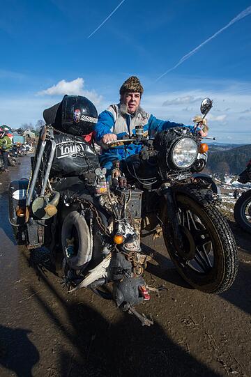 Am Wochenende treffen sich wieder Tausende Biker aus ganz Europa zum Elefantentreffen im Bayerischen Wald. Wie's da zugeht? Hier die Bilder vom letzten Jahr.