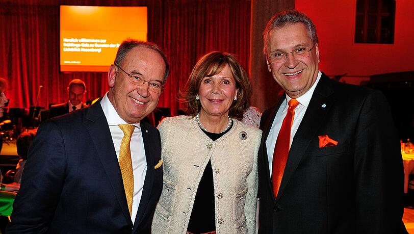 Zu den Spendern und Gästen gehörten Harald Strötgen, Prinzessin Ursula von Bayern und Innenminister Joachim Herrmann. Zu den Spendern und Gästen gehörten Harald Strötgen, Prinzessin Ursula von Bayern und Innenminister Joachim Herrmann.