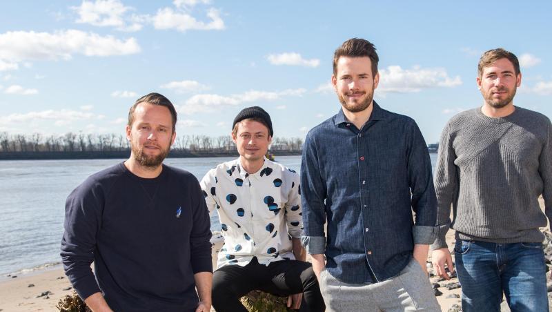 Die Band Revolverheld: Kristoffer Hünecke (l-r), Jakob Sinn, Johannes Strate und Niels Kristian Hansen. Die Band Revolverheld: Kristoffer Hünecke (l-r), Jakob Sinn, Johannes Strate und Niels Kristian Hansen.