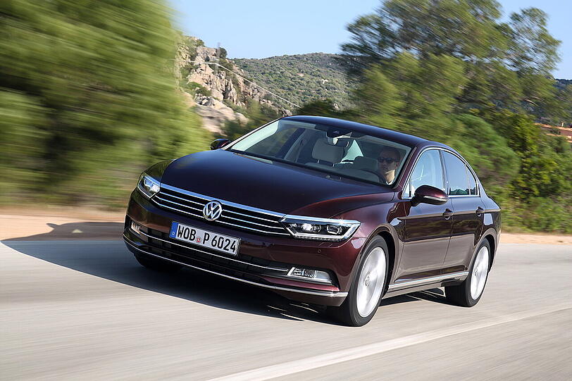 Der neue VW Passat kommt als Limousine und als Variant edler und frischer daher.