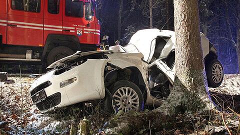Im Landkreis Traunstein kam es am Mittwochnachmittag zu einem schrecklichen Unfall.