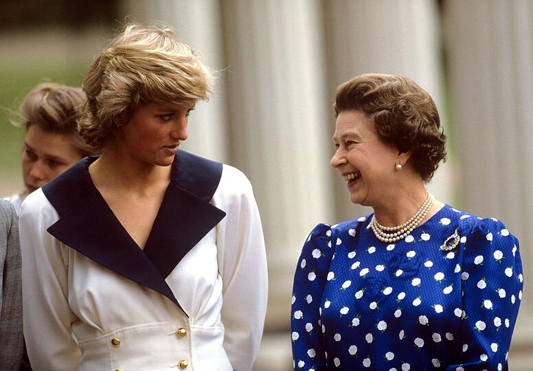 Zu ihrer Schwiegermutter K&ouml;nigin Elizabeth II. hatte Lady Diana nicht das beste Verh&auml;ltnis.