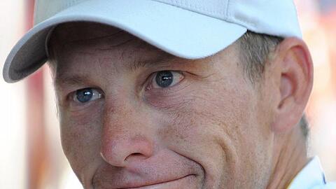 Ein Rückkehrer freut sich über den nächsten: Rad-Ass Lance Armstrong outet sich als Fan des Schumi-Comebacks.