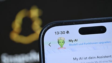 Wer Snapchat nutzt, kann auf den KI-Assistenten "My AI" zugreifen.