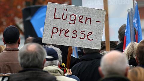Das Problem der "Lügenpresse"-Bedrohung ist laut einer Studie des European Center for Press & Media Freedom im Jahr 2018 wieder gestiegen.
