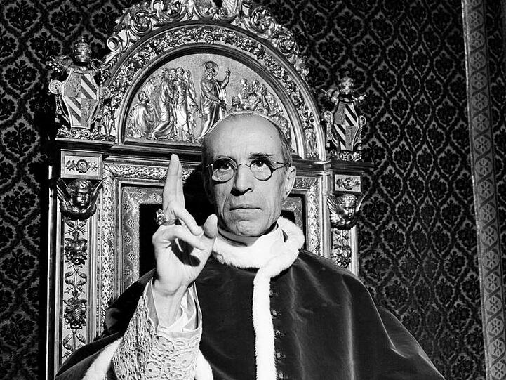 Papst Franziskus lässt das Geheimarchiv des Vatikans zum umstrittenen Pontifikat von Pius XII. (Foto) während des Zweiten Weltkriegs öffnen.