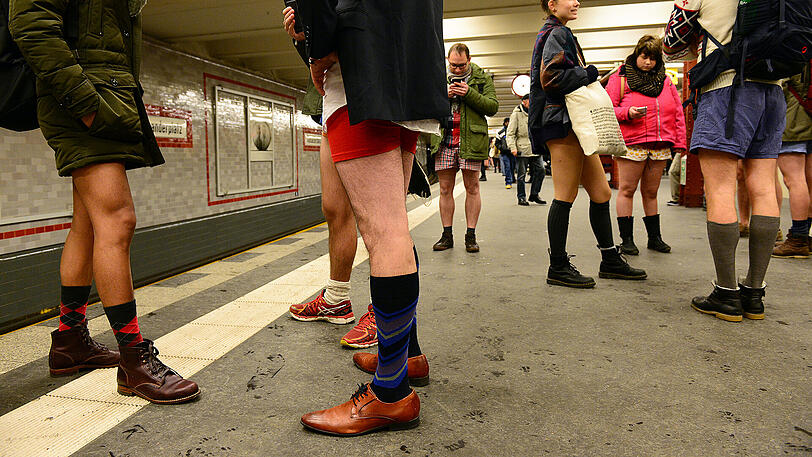 Berlin, London, Prag, New York: Auf der ganzen Welt fuhr man am Sonntag ohne Hose in der U-Bahn. Die Bilder der globalen Aktion.