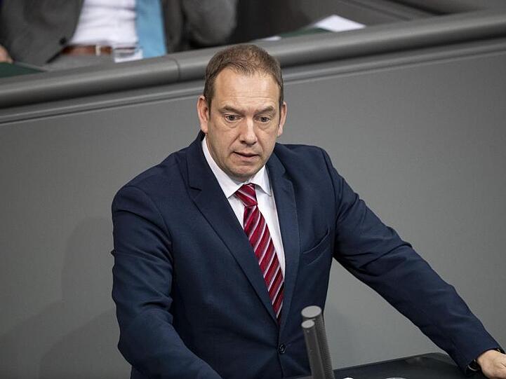 Henning Otte, verteidigungspolitischer Sprecher der Unionsfraktion im Bundestag, spricht im Bundestag.