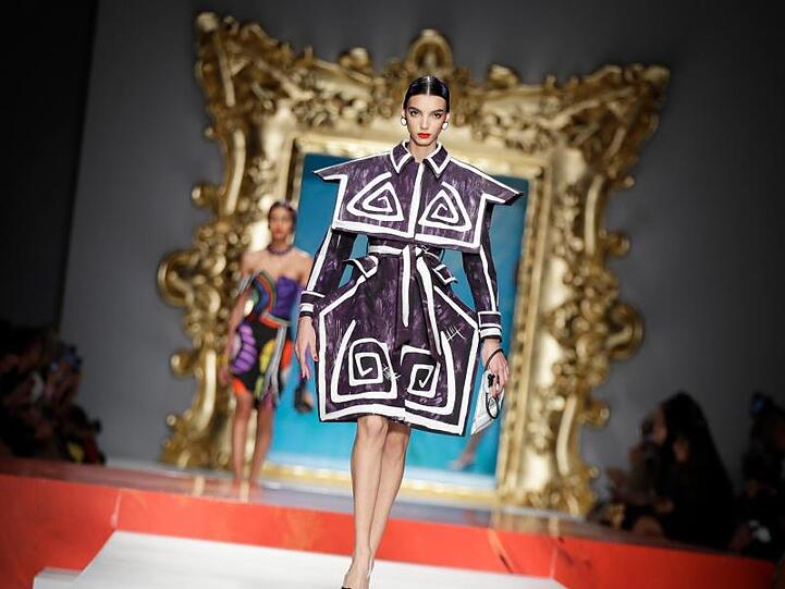 Kubismus pur bei Moschino in Mailand.