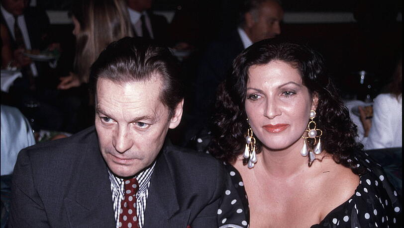 Eine rein platonische Ehe: Helmut Berger und Francesca Guidato. Eine rein platonische Ehe: Helmut Berger und Francesca Guidato.