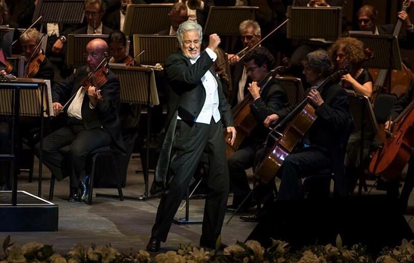 Stadion- Spektakel "AIDA" mit Maestro Placido Domingo als Dirigent.