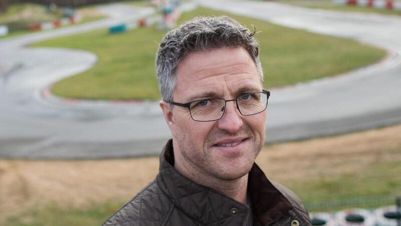 Ralf Schumacher ist 2019 bei Sky als Co-Kommentar bei der Mehrzahl der Rennen am TV-Mikrofon. Ralf Schumacher ist 2019 bei Sky als Co-Kommentar bei der Mehrzahl der Rennen am TV-Mikrofon.