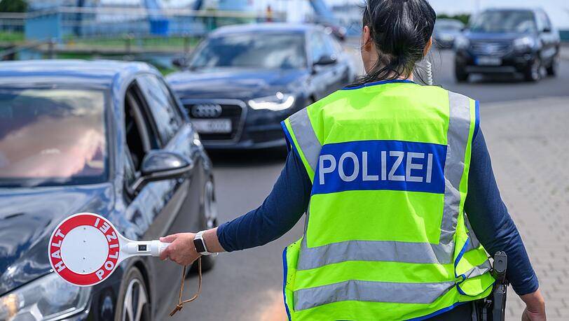 Wo viel kontrolliert wird, ist viel Geduld gefragt.