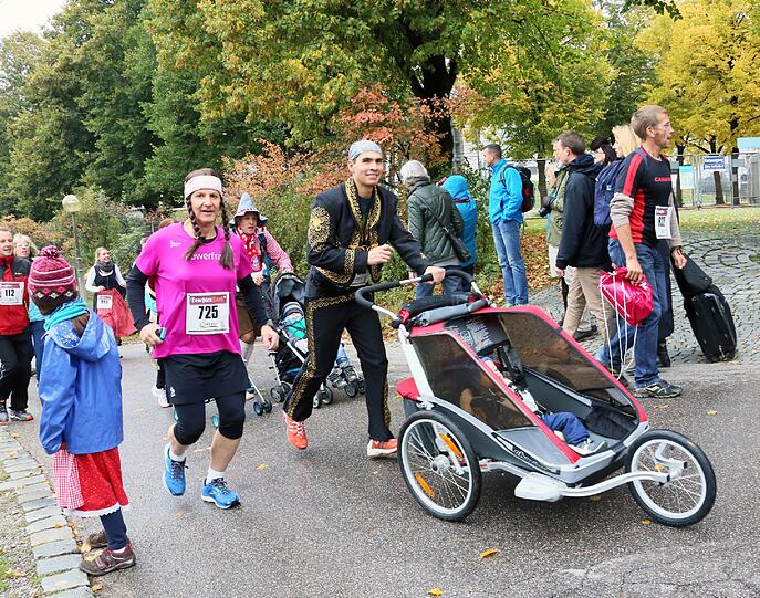 Die Bilder vom Trachtenlauf.